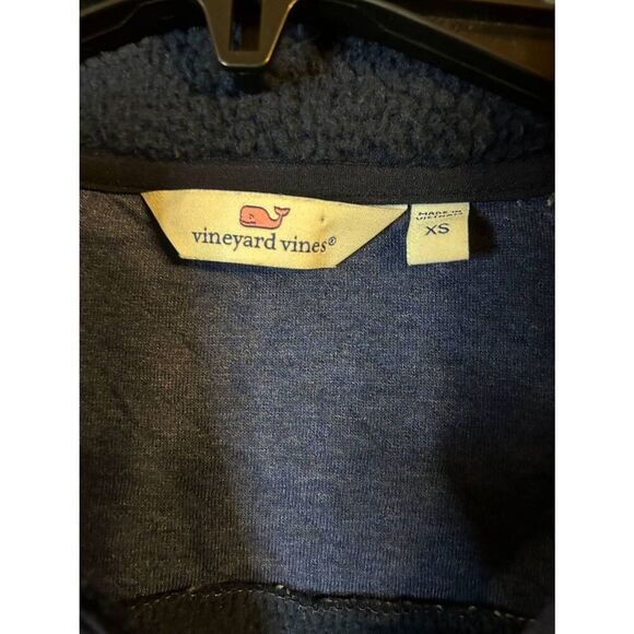 Vineyard Vines Medium Dark Blue Pullover Sherpa Sweater Pockets Size XSmall (892 - Picture 3 of 5